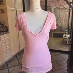 Vintage Hollister Baby Pink Short Sleeve
V Neck Top - Size Medium